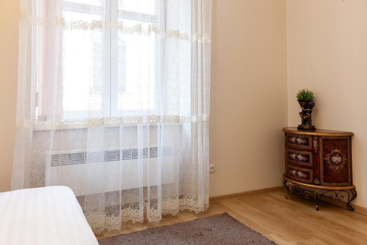 Romari Лесі Українки Apartment Lviv Bagian luar foto