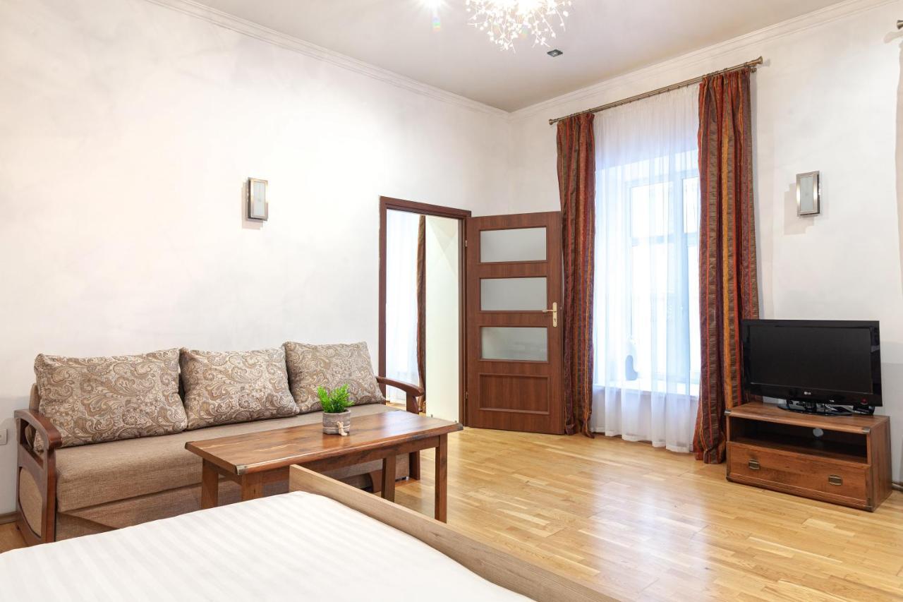 Romari Лесі Українки Apartment Lviv Bagian luar foto
