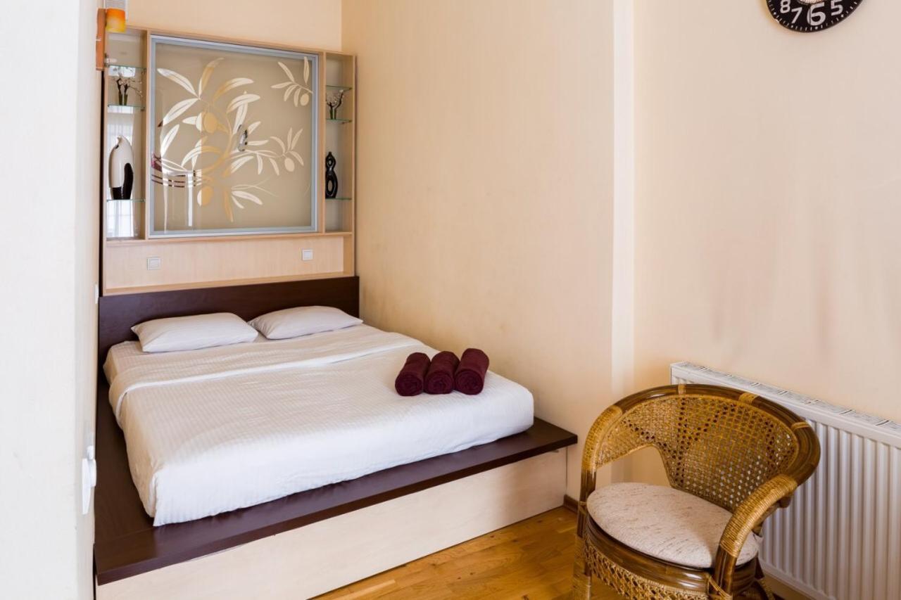 Romari Лесі Українки Apartment Lviv Bagian luar foto