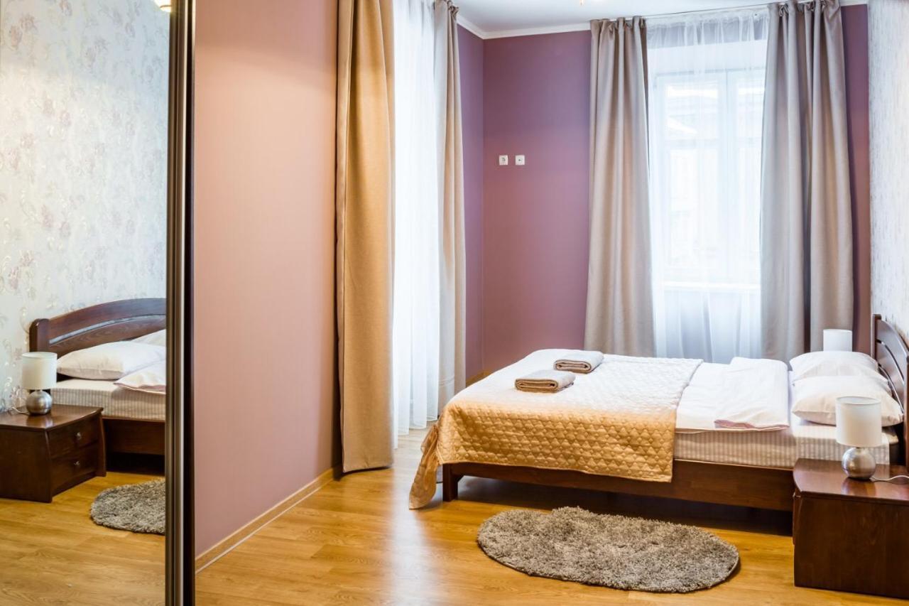Romari Лесі Українки Apartment Lviv Bagian luar foto