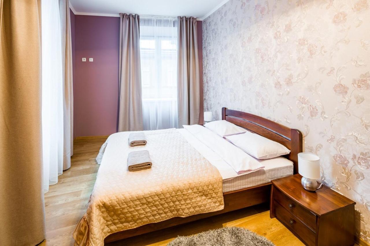 Romari Лесі Українки Apartment Lviv Bagian luar foto