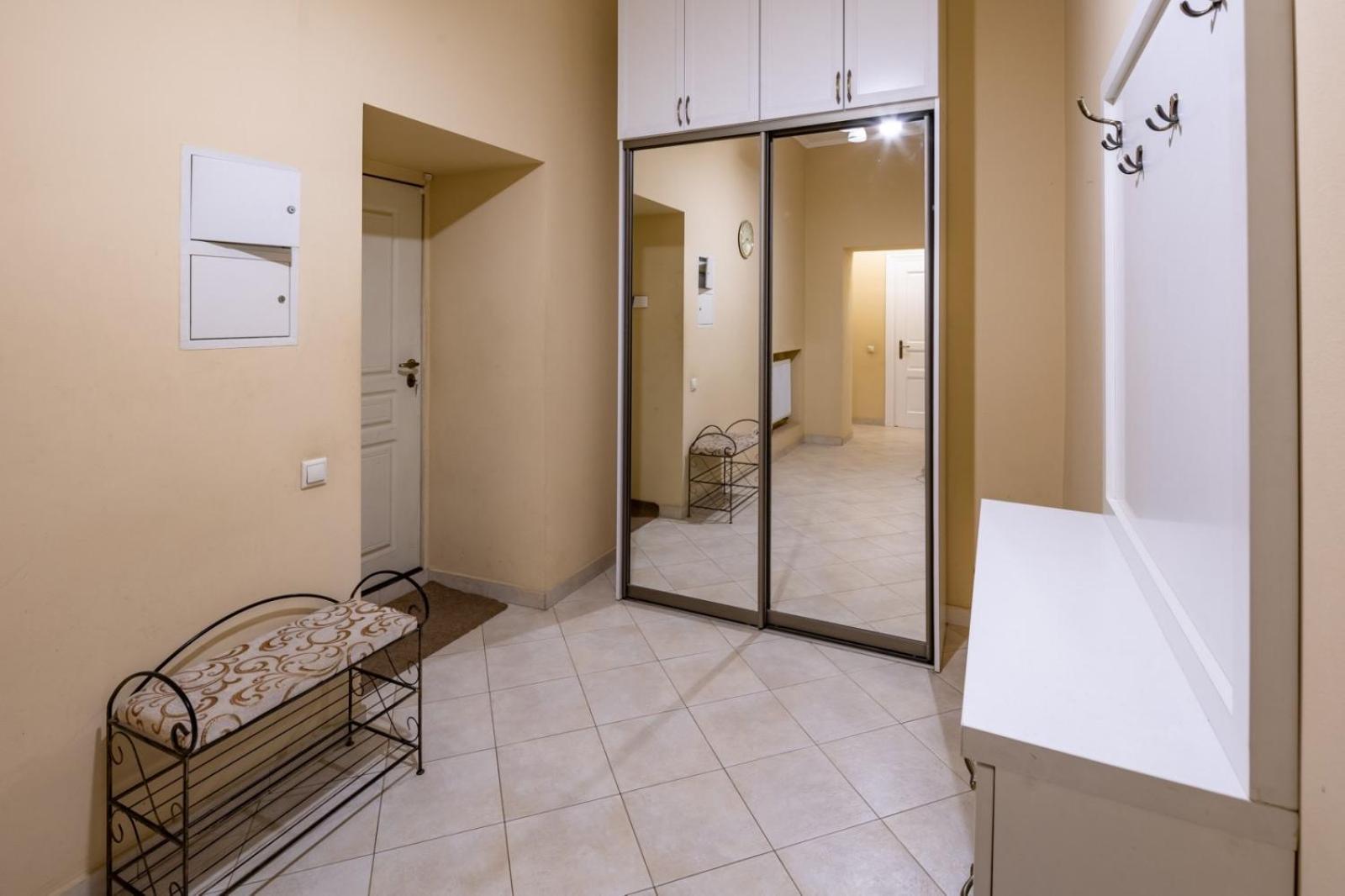 Romari Лесі Українки Apartment Lviv Bagian luar foto
